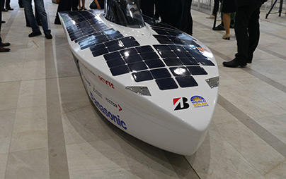 「東海大学の新型ソーラーカー発表会とテスト走行」の記事ページへ