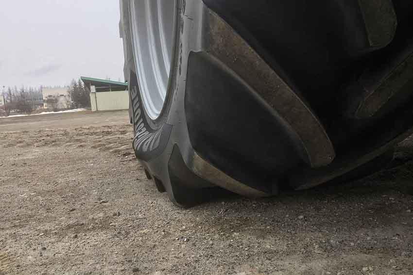 「「たわむ」タイヤが農業を支えます！北海道で大型農機用タイヤの新商品を公開」の記事ページへ