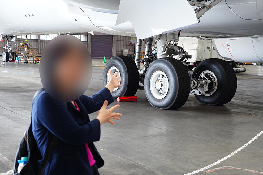 タイヤの納入を担当する航空機タイヤソリューション営業部の増田さん