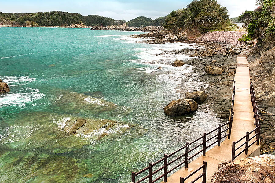 最西端の長崎県佐世保市(神崎鼻)