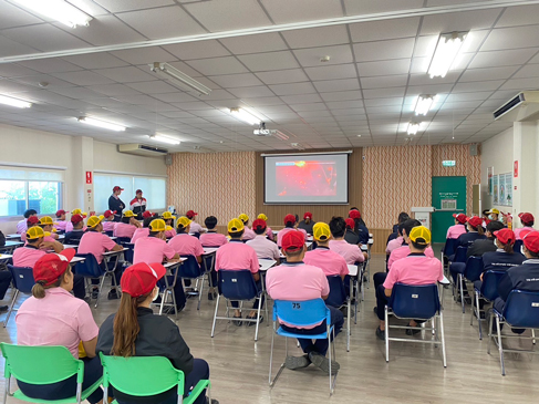 ビデオを使用した教育実施状況(タイ)