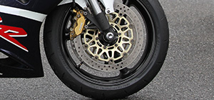 BATTLAX｜BATTLAX RACING STREET RS11｜二輪車用タイヤ｜株式会社 